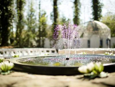 wedding venue water fountain in Marietta, GA